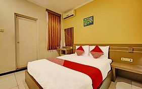 Super Oyo 389 Sky Guesthouse